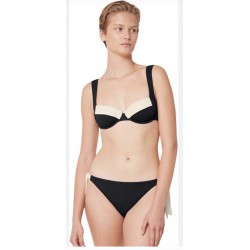 Купальный комплект Triumph