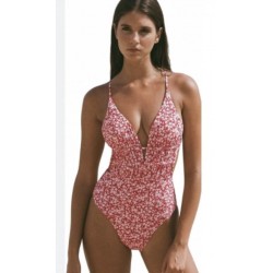 Слитный купальник Triumph